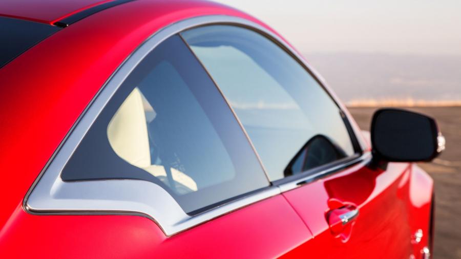 Детали экстерьера Infiniti Q60 Red Sport 400 AWD 2016 года  (фото 32 из 42)